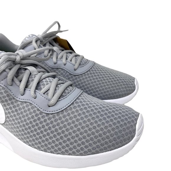 💖MEGA SALE💖Nike WOMEN Running Shoe DJ6257 003 Tanjun Wolf Grey White  Canvas - Picture 5 of 9